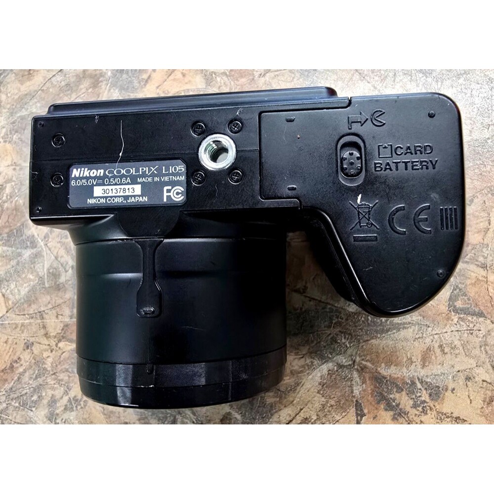 Nikon COOLPIX L105 12.1 MPX Point And Shoot Digital Camera - Picture 7 of 8
